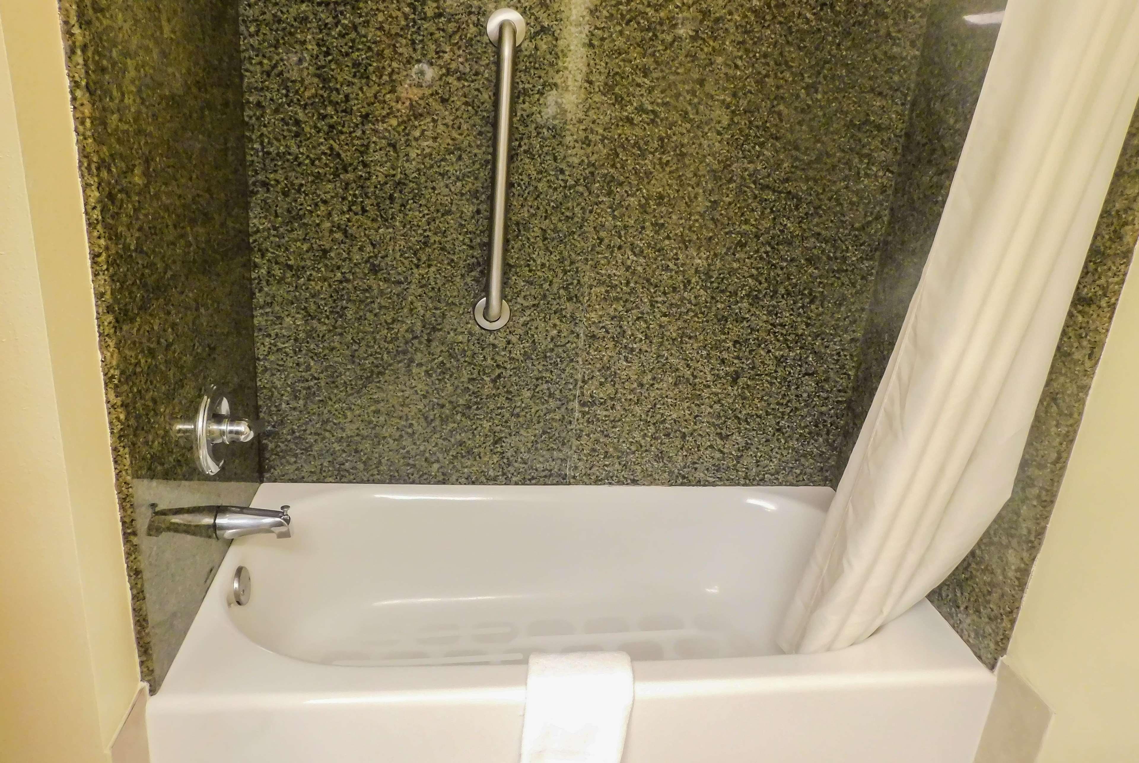 Days Inn&Suites by Wyndham Pocahontas Bagian luar foto