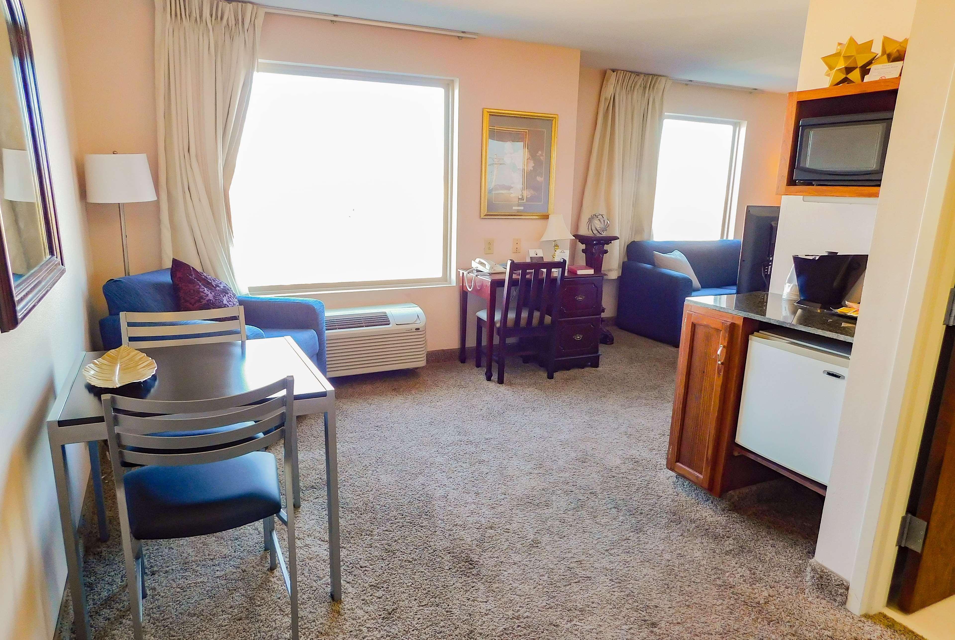 Days Inn&Suites by Wyndham Pocahontas Bagian luar foto