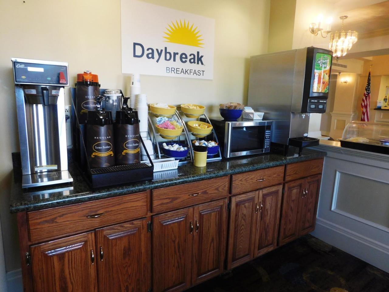 Days Inn&Suites by Wyndham Pocahontas Bagian luar foto