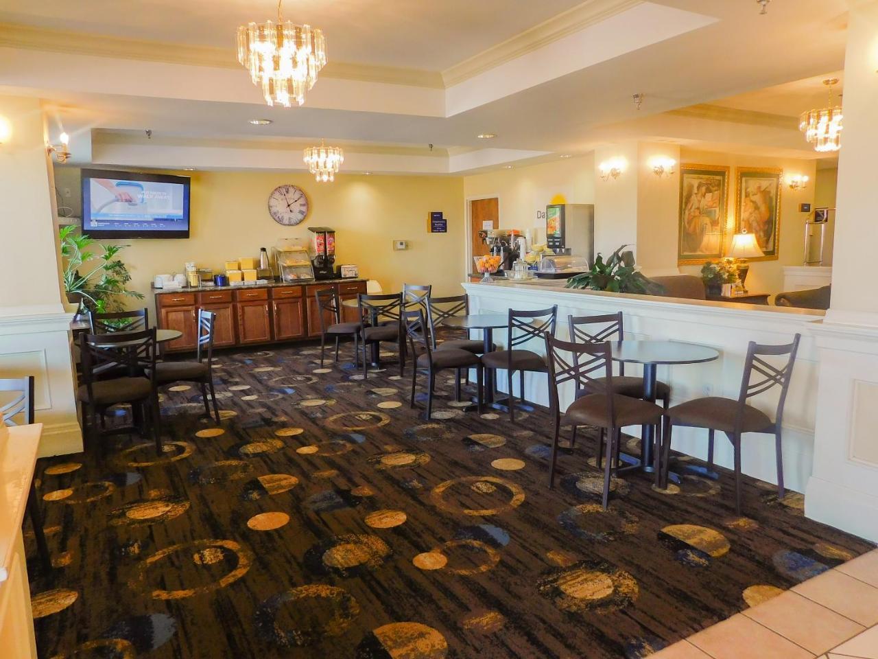 Days Inn&Suites by Wyndham Pocahontas Bagian luar foto
