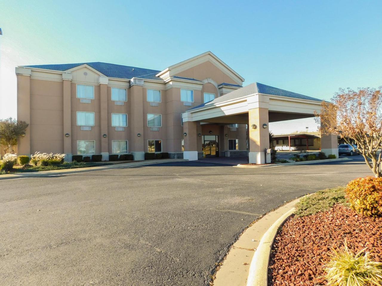 Days Inn&Suites by Wyndham Pocahontas Bagian luar foto