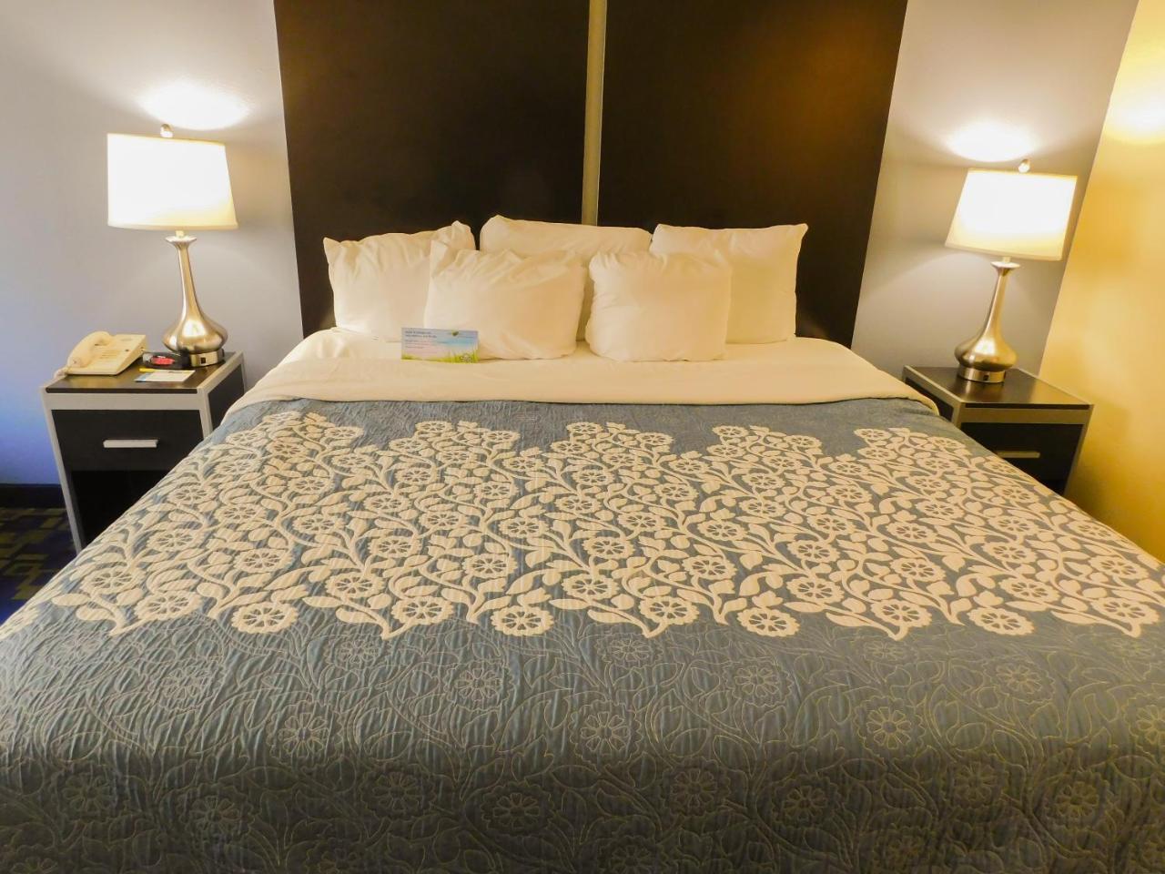 Days Inn&Suites by Wyndham Pocahontas Bagian luar foto