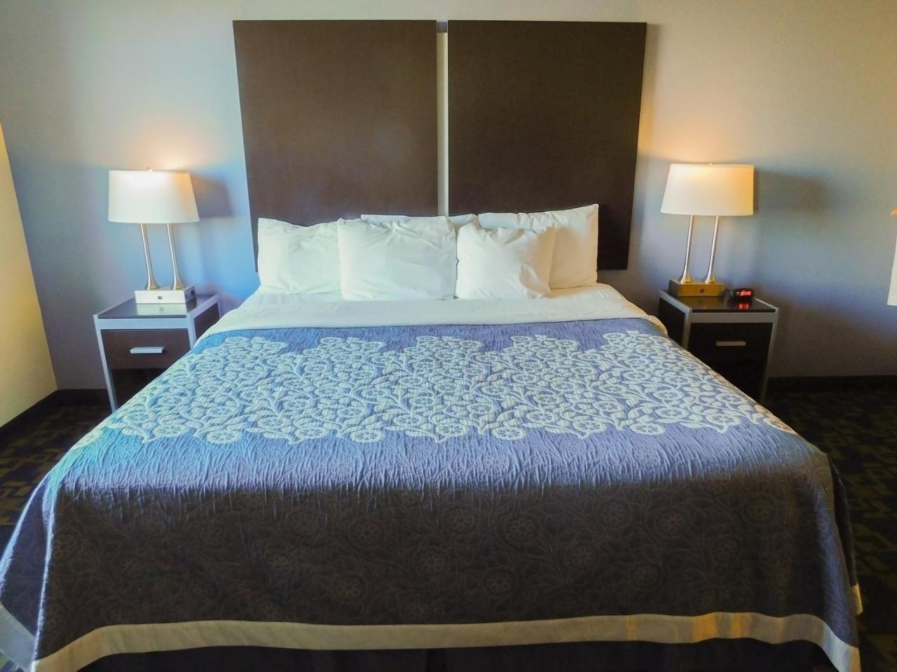 Days Inn&Suites by Wyndham Pocahontas Bagian luar foto