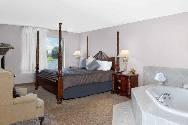 Days Inn&Suites by Wyndham Pocahontas Bagian luar foto